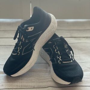 New Balance Women’s 680 Athletic Shoes